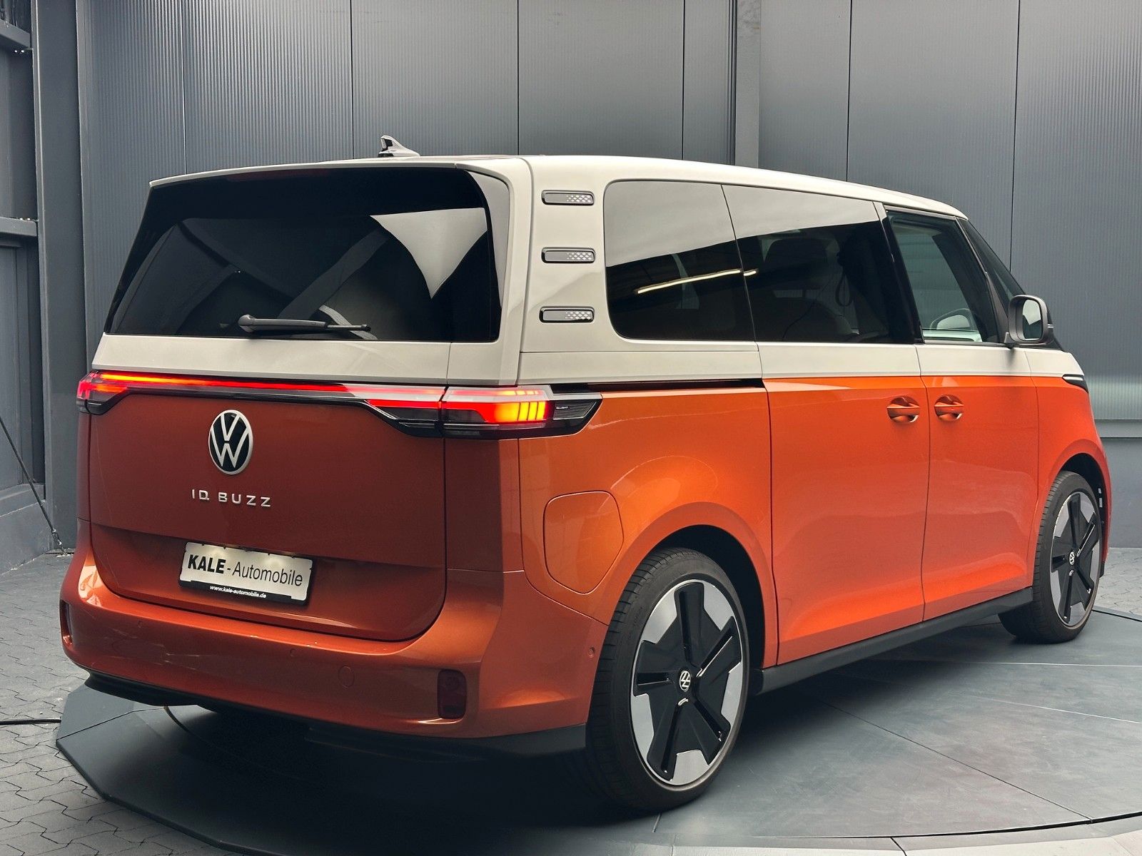 Volkswagen ID.Buzz Pro 21Zoll Design-Paket EasyOpen AHK foto 5
