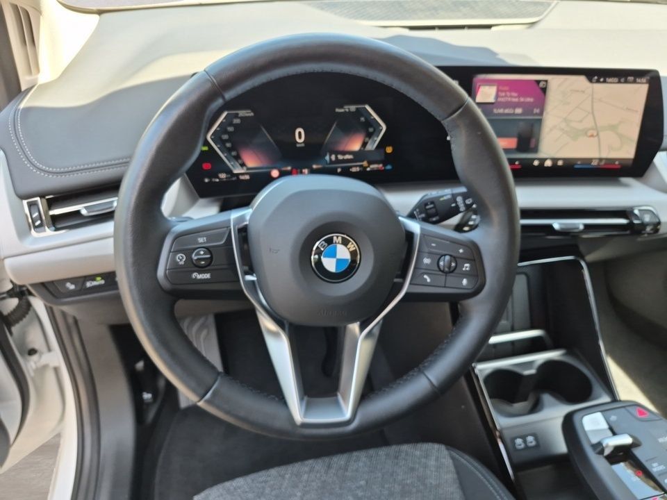 BMW 223 Active Tourer - Bild 12