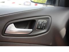Fahrzeugabbildung Ford Kuga Vignale*Leder*Panoramadach*Kamera*Navi*WiPa
