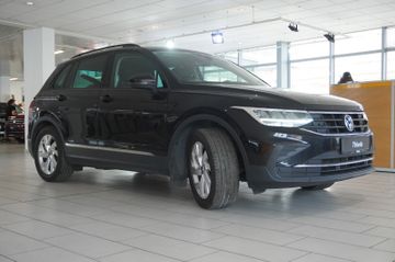 Volkswagen Tiguan - 4
