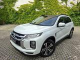Mitsubishi ASX Top 4WD NAVI*Kam*AHK*SHZ*LEDER*PANO*Carplay - Mitsubishi ASX in München