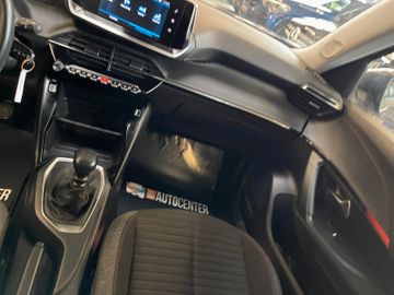 MYAUTOCENTER – Gebraucht- und Jahreswagen mit Werkstattservice in Pfaffenhofen Peugeot 2008 Active *Klima*Kamera*Navi*Bluetooth*DAB+*