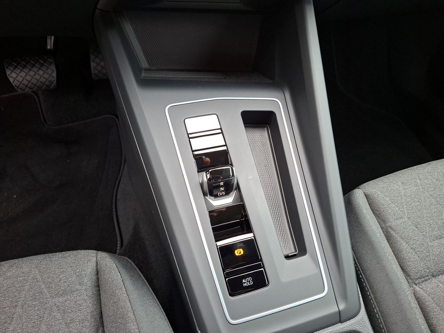 Golf VIII 1.5 eTSI Life *Kamera*ACC*APP-Connect*