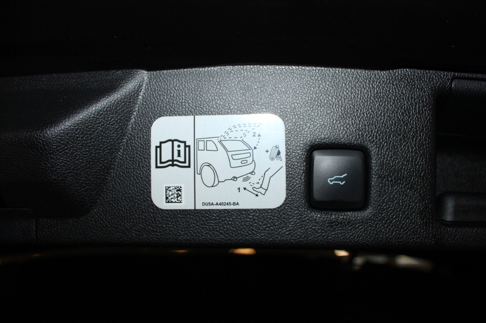 Fahrzeugabbildung Ford Kuga PHEV Titanium X ACC LED HUD 2xCam WinterP.