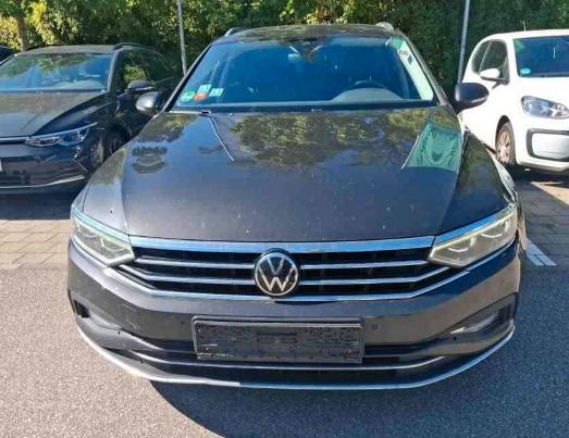 Volkswagen Passat Variant 2.0TDI IQ.LIGHT*ACC*AHK*RFK*ALC/L