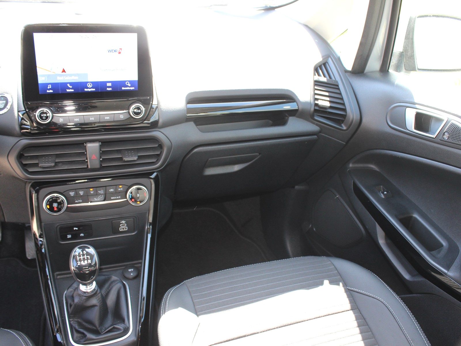Fahrzeugabbildung Ford EcoSport Titanium 1,0 EcoBoost Start/Stopp
