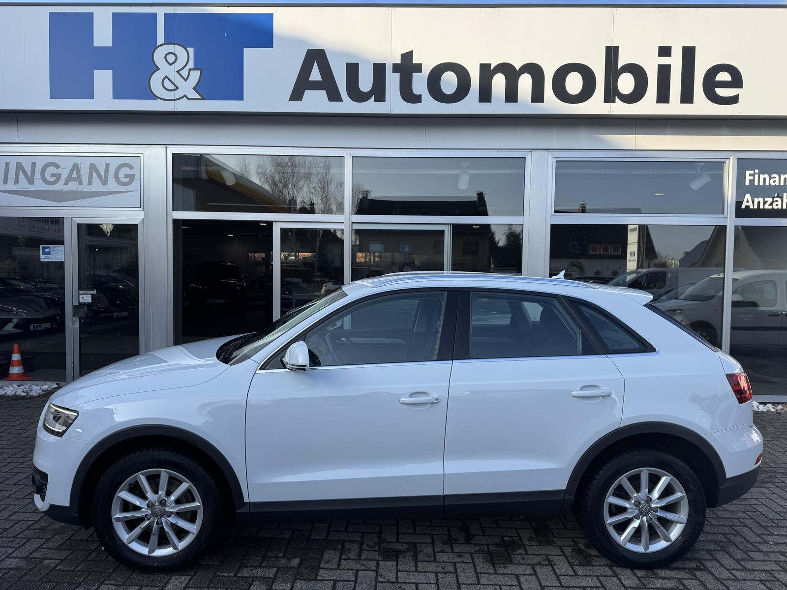 Audi Q3 2.0 TDI quattro S-Tronic/AHK/Xenon/Navi