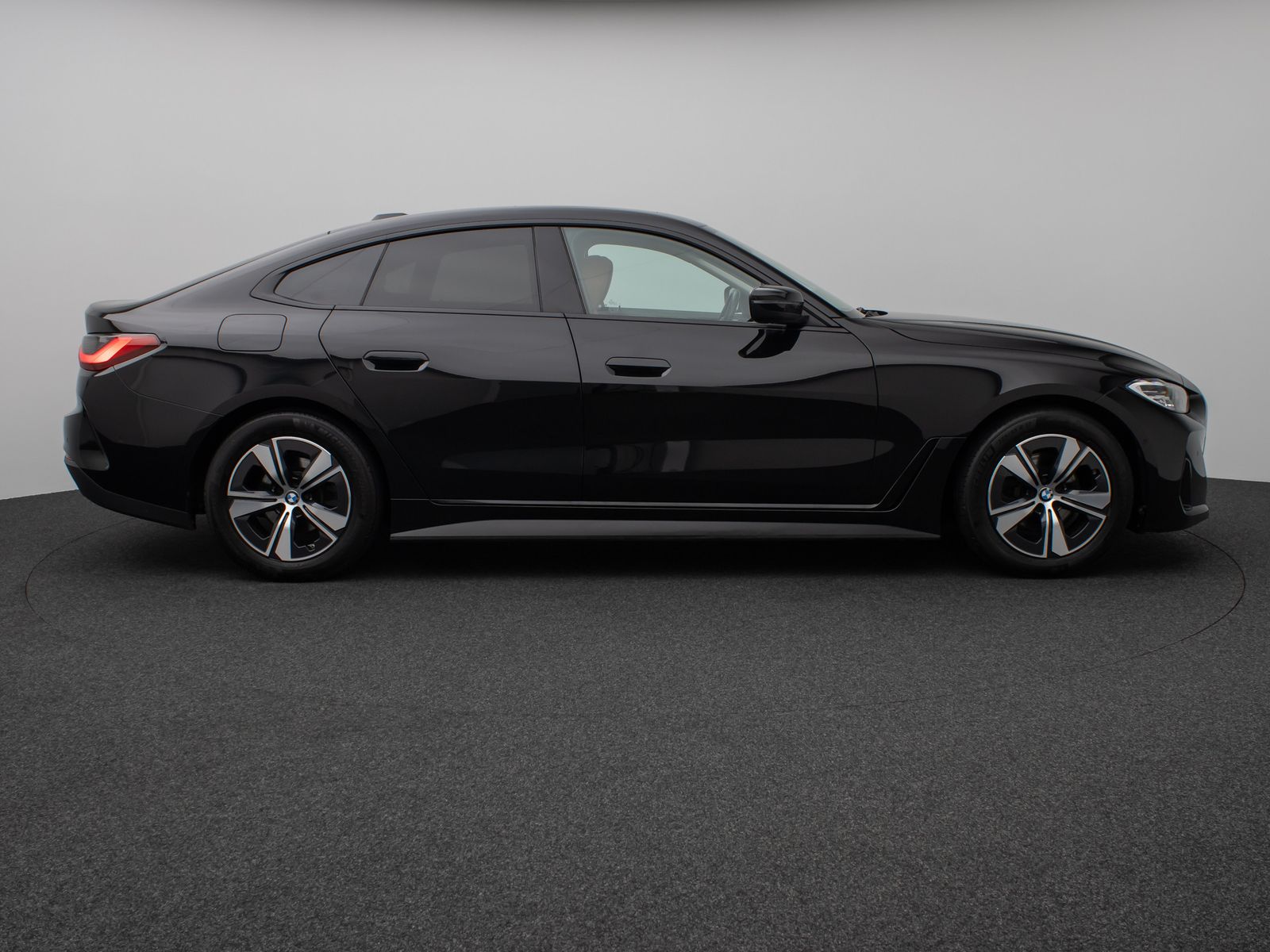 Fahrzeugabbildung BMW 420 Gran Coupé  Glasdach Kamera DAB HiFi Sport