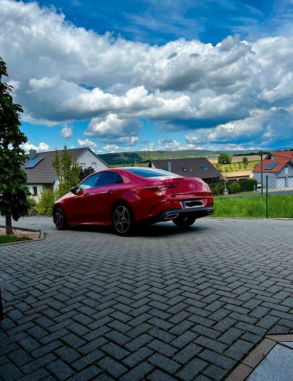 Mercedes-Benz CLA 200