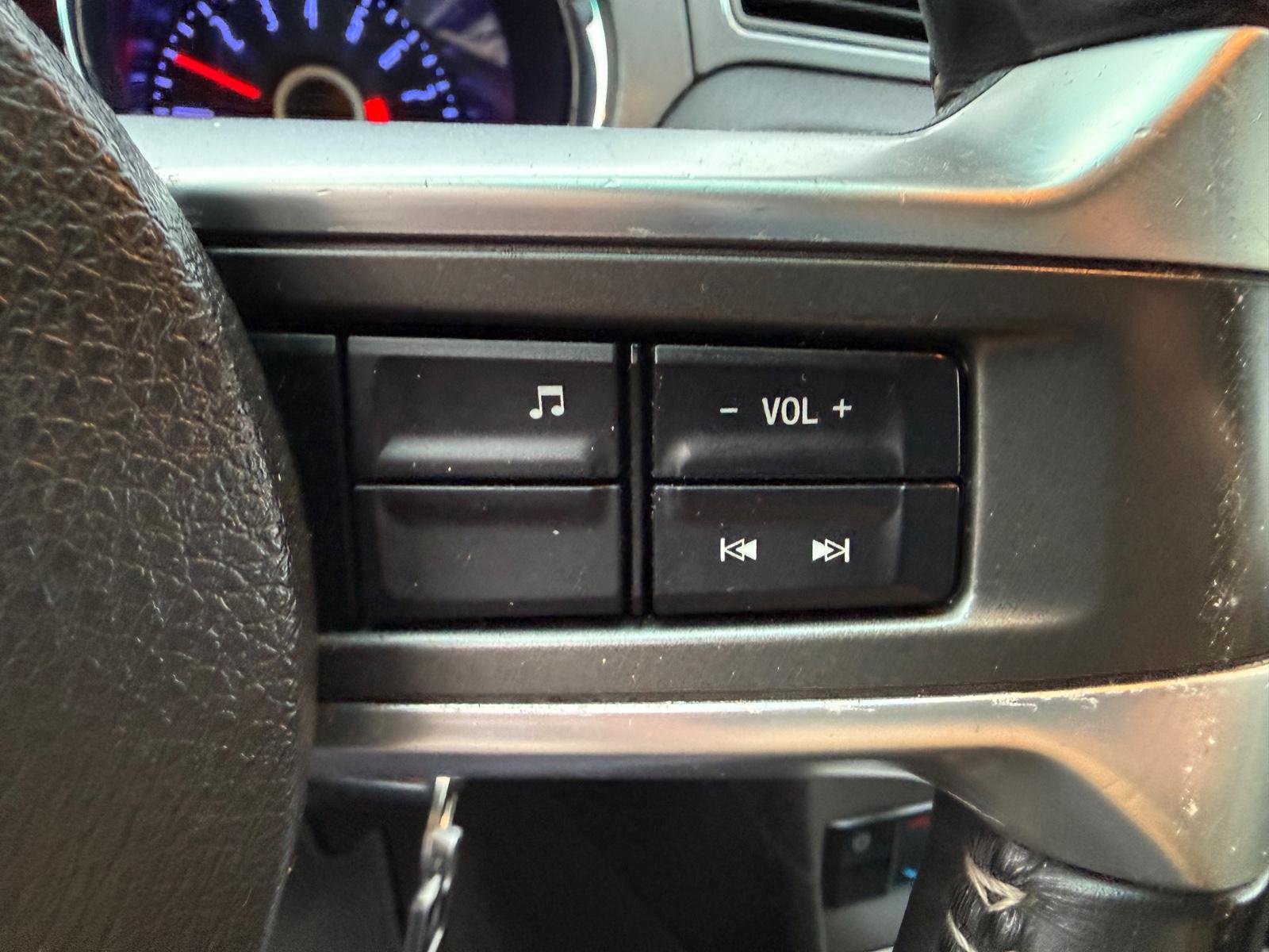 Ford Mustang Cabrio 3.7 V6 *Leder*Xenon*DAB+