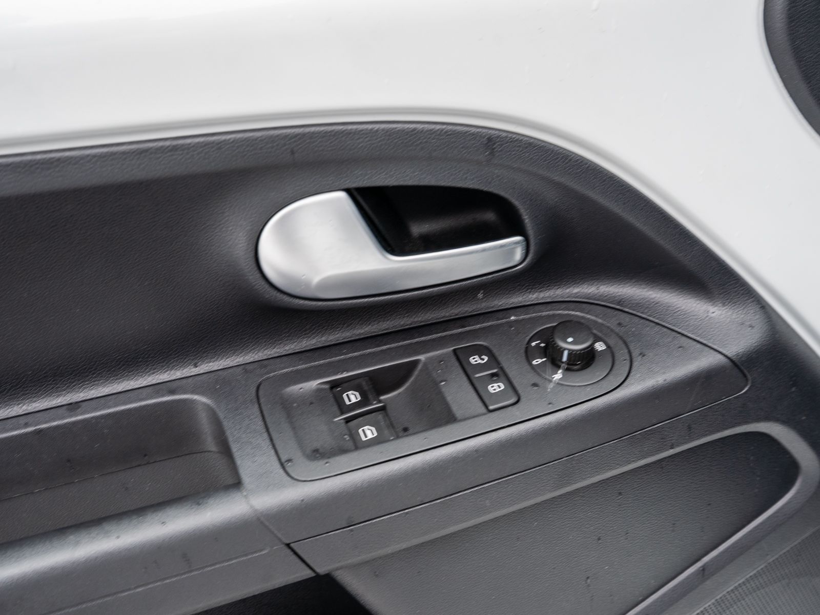 Volkswagen up! - Bild 11