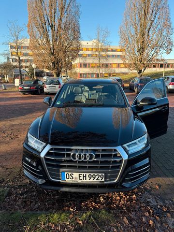 AUDI Audi Q5 Ölwechsel und TÜV Neu