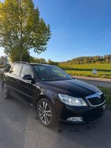 Skoda Octavia 1.4 TSI Family Combi Family Xenon, AHK,  - Skoda Octavia aus 2012 mit Benzin-Antrieb: Kombi, 1.4