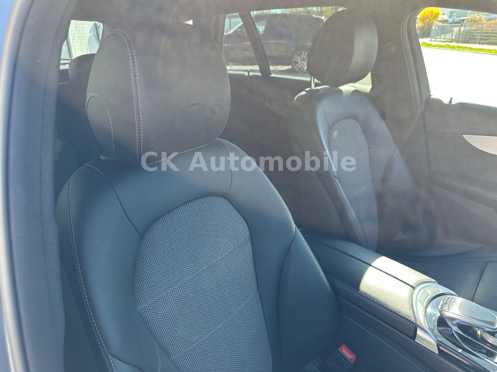 Fahrzeugabbildung Mercedes-Benz C200d T Avantgarde/Navi/LED/Kamera/AHK