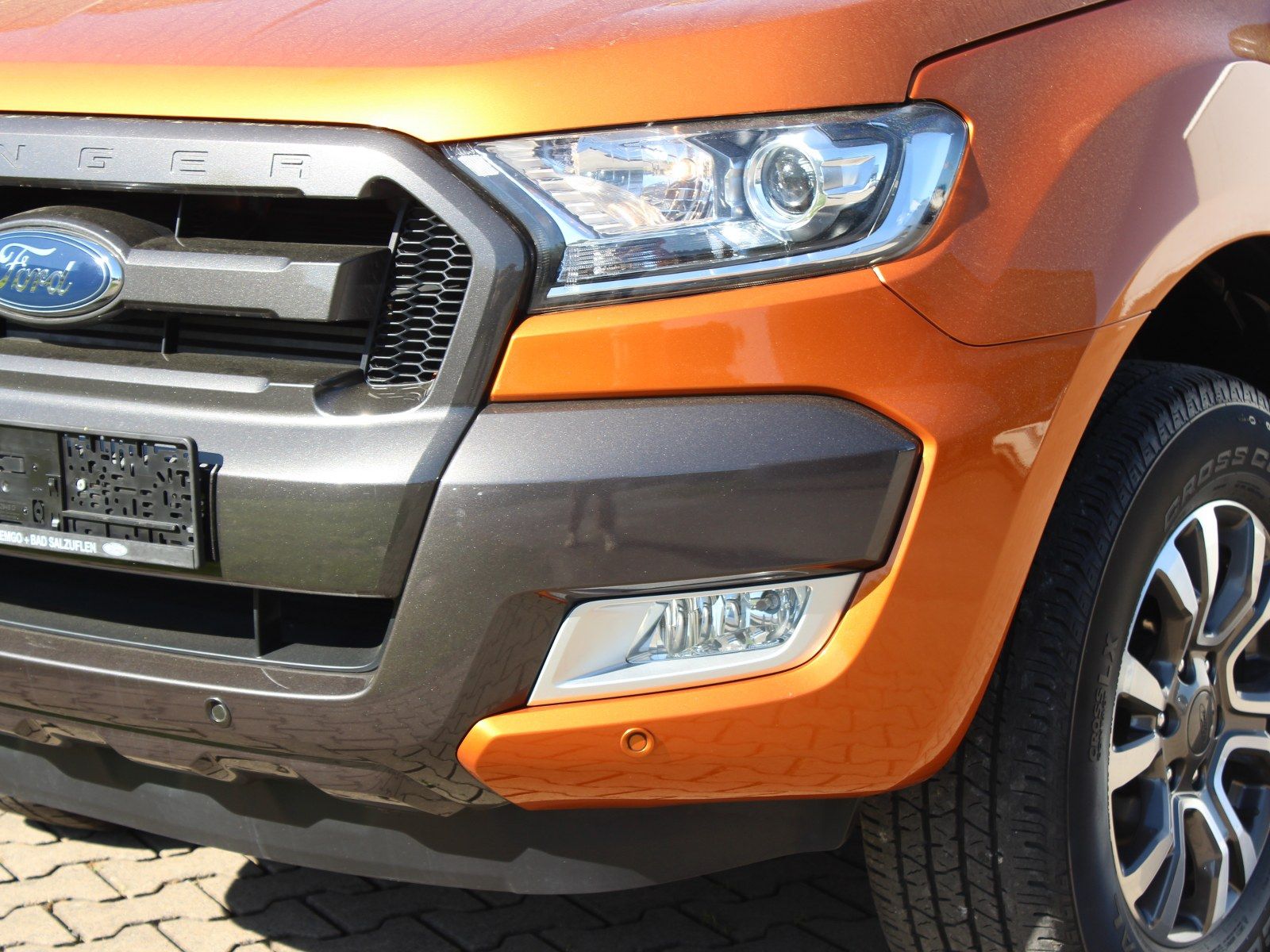 Fahrzeugabbildung Ford Ranger Wildtrak Extrakabine 4x4 3,2 TDCi