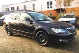 Skoda Superb Combi Exclusive|DSG|NAVI|BI-XENON|TEMPOM. - Skoda Superb: Exclusive