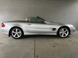 Mercedes-Benz SL 600 - Mercedes-Benz SL 600 mit Benzin-Antrieb