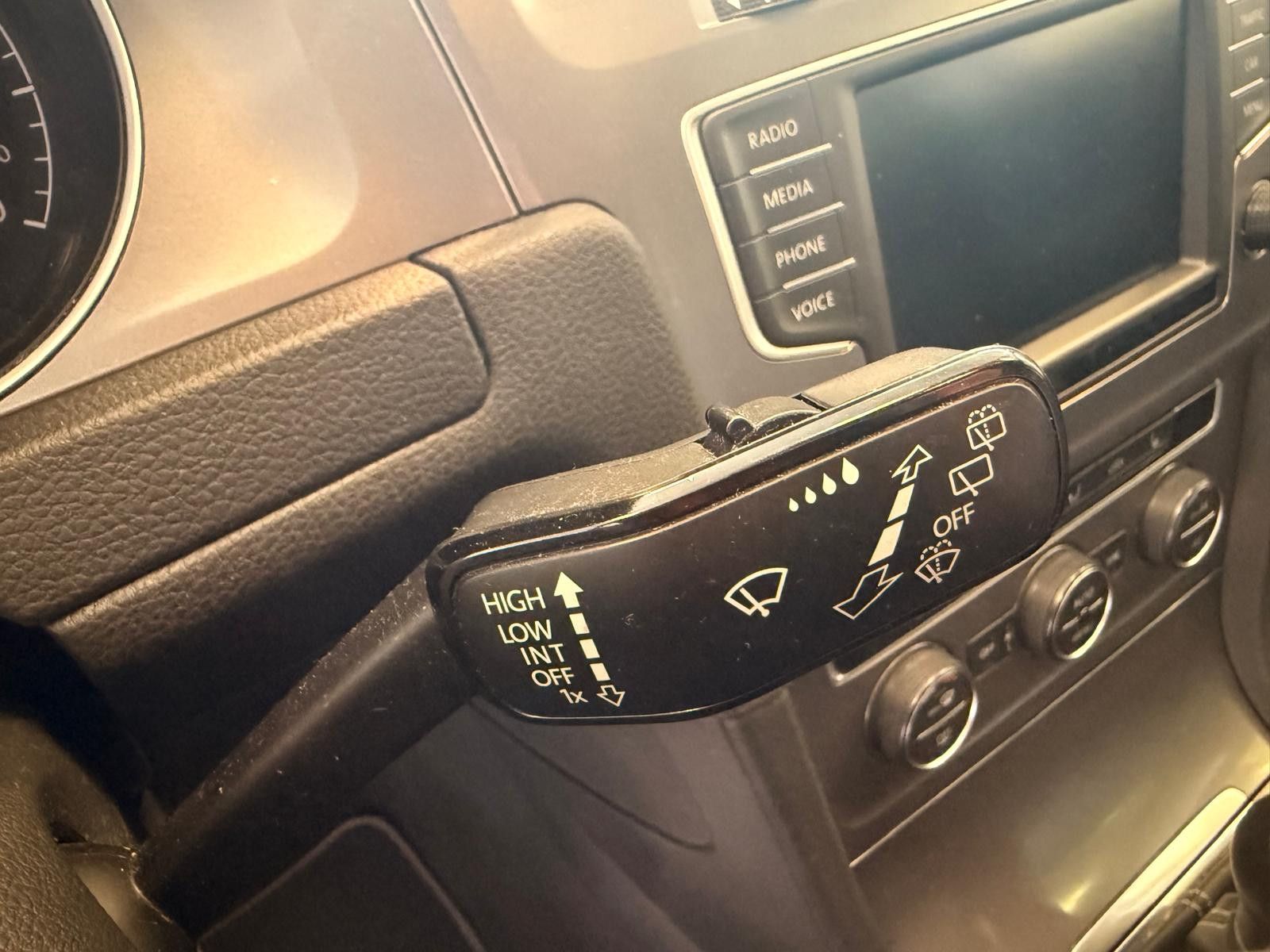 Fahrzeugabbildung Volkswagen Golf VII Lim. Lounge BMT / KLIMA / NAVI /
