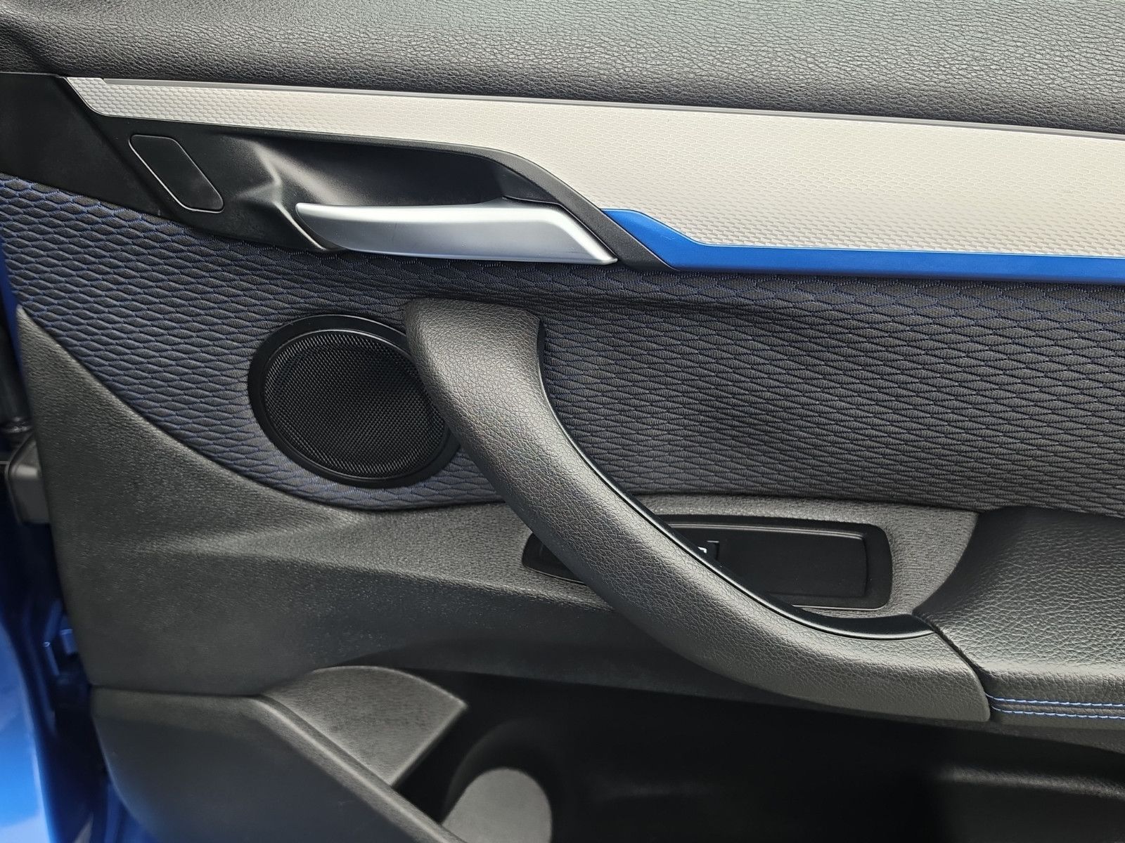 Fahrzeugabbildung BMW X1 xDrive 20 d M-Sport Automatik