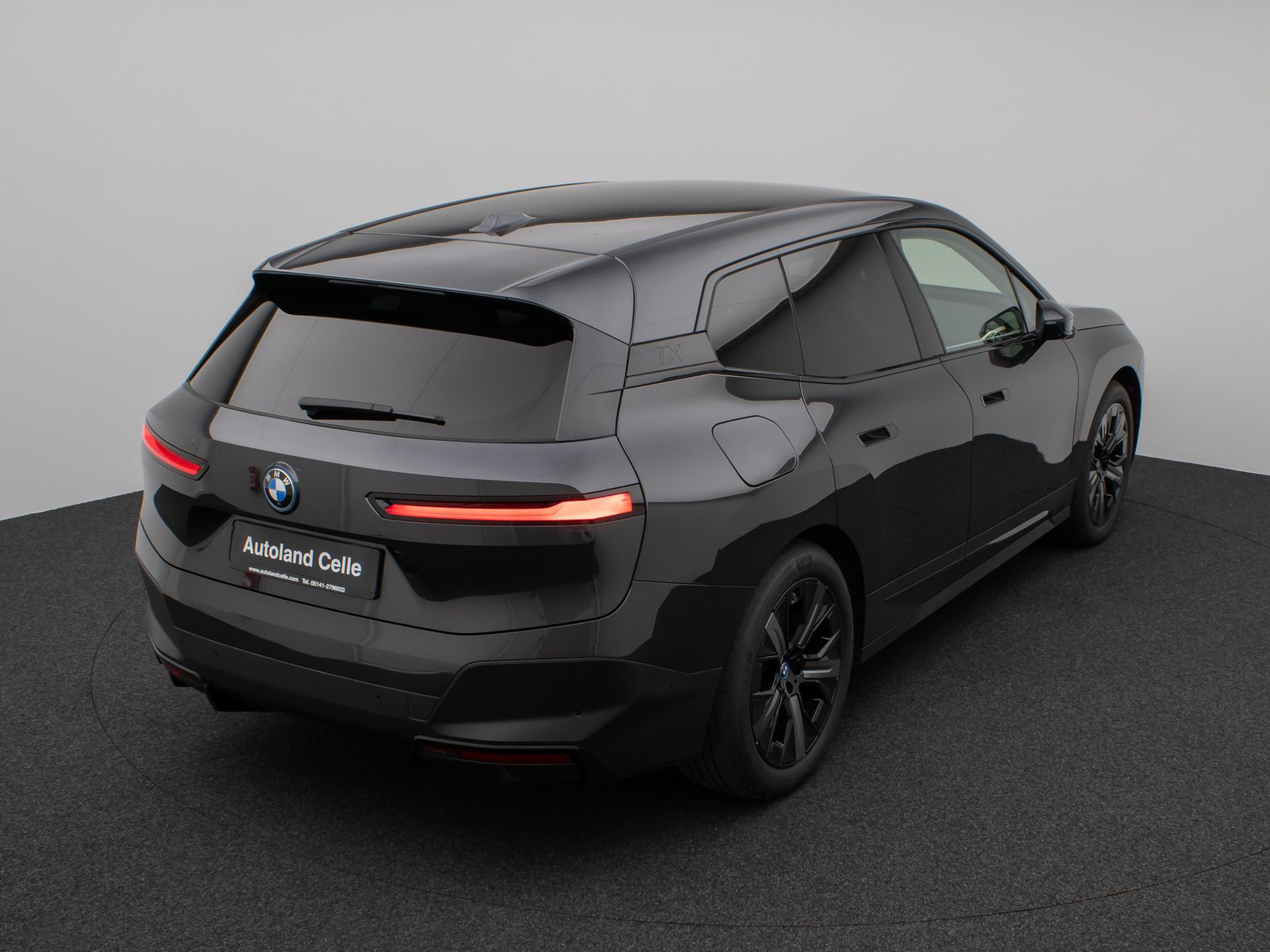 Fahrzeugabbildung BMW iX xD40 Laser 360° H/K DAB SoftCl ACC AHK 21Zoll