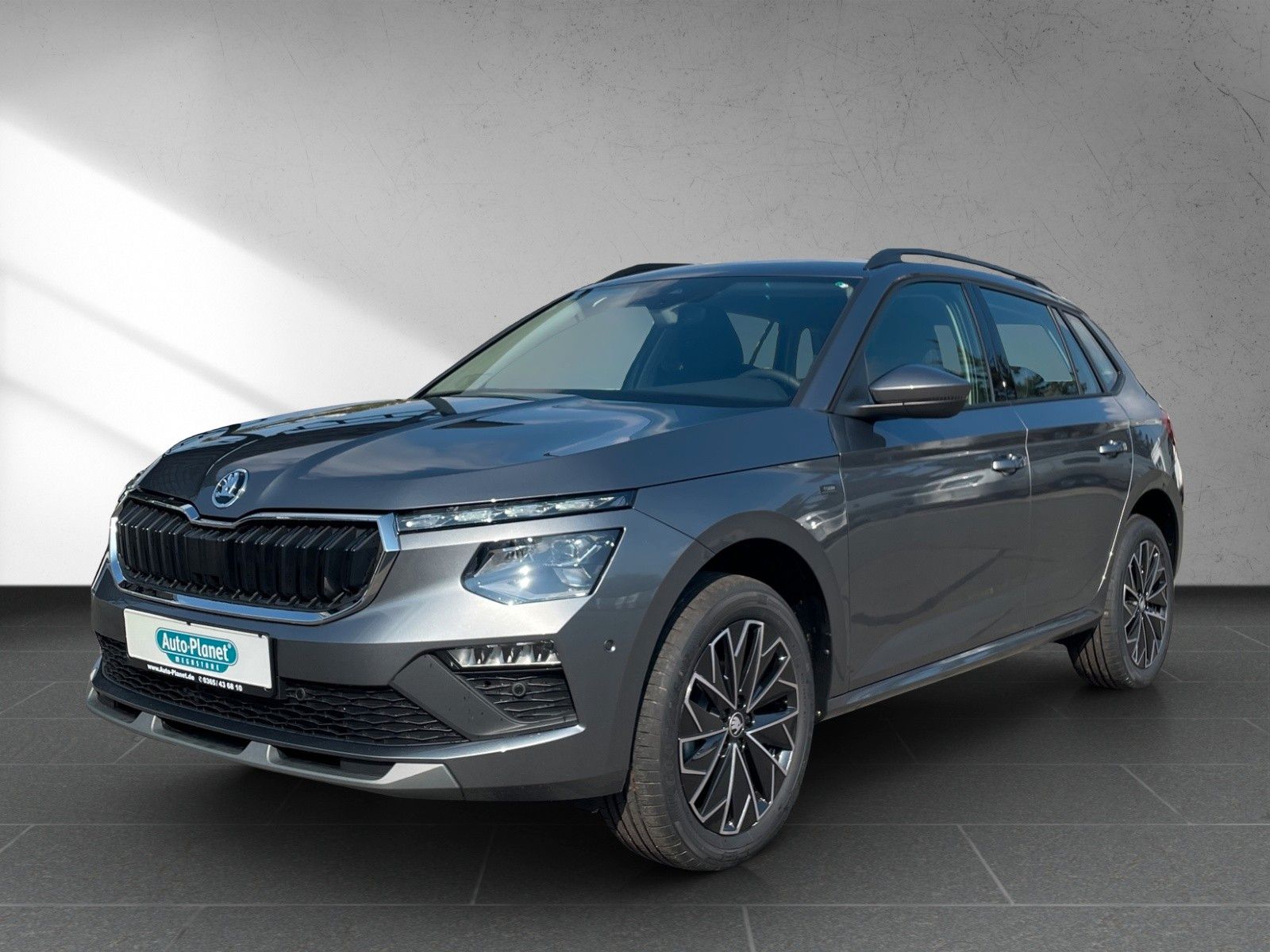Skoda Kamiq 1.0 TSI DSG Tour *KLIMA*SHZ*AHK*MATRIX*
