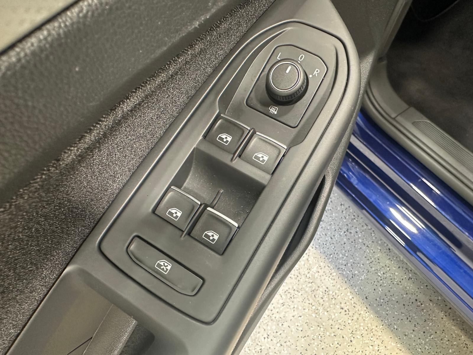 Volkswagen Golf 1.5 TSI Move LED Navi AHK ACC SHZ LHZ, миниатюра 11