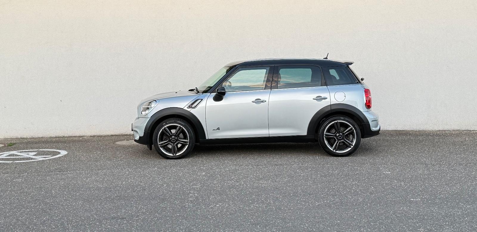 MINI Cooper S Countryman ALL4/XENON/LEDER/PDC/TOP