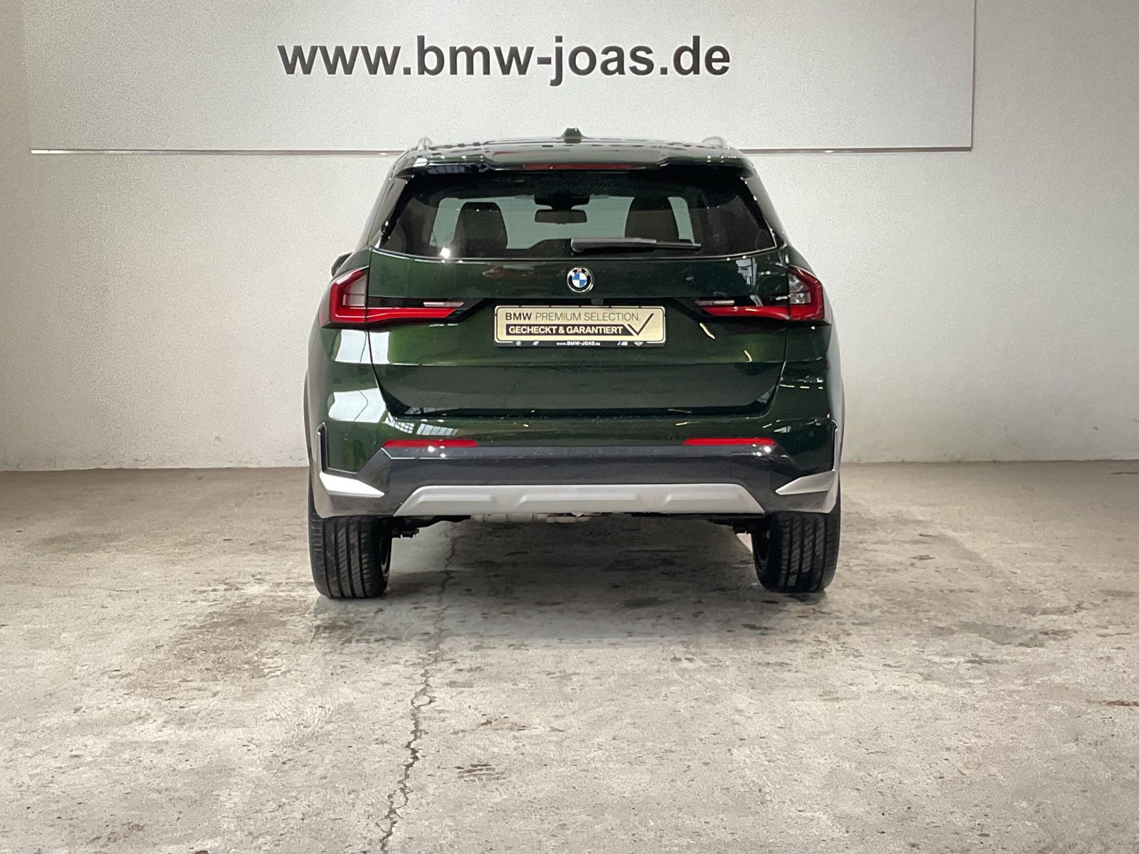 Fahrzeugabbildung BMW X1 sDrive18d Head-Up Panoramaglasdach 19" LMR