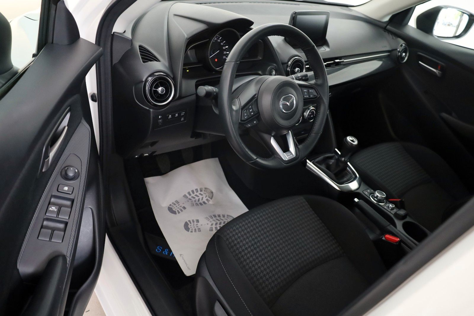 Fahrzeugabbildung Mazda 2 Lim. Kizoku SH,PDC,Kamera,SR+WR