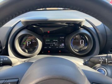 Toyota Yaris - 12