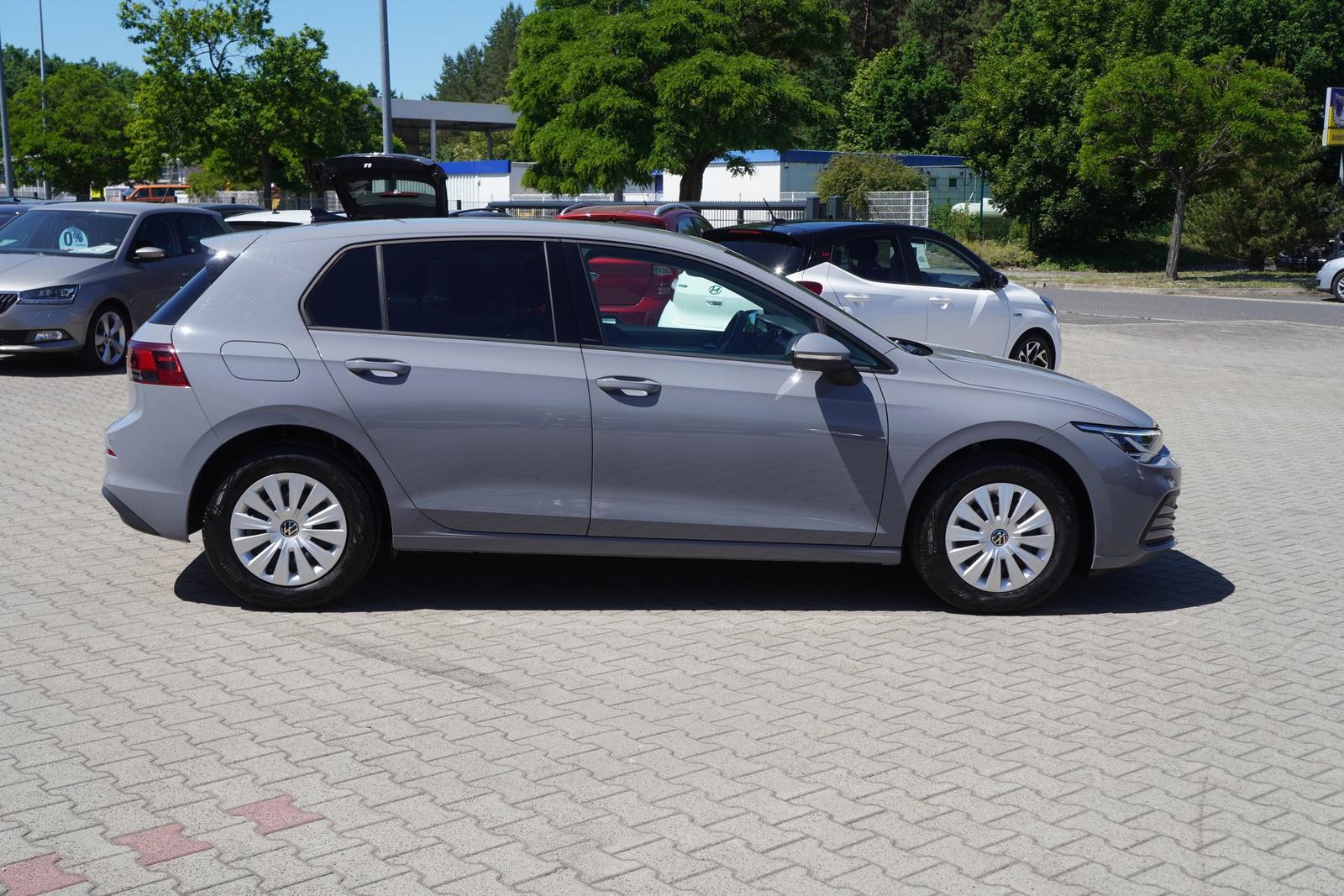 Volkswagen Golf VIII 1.0 TSI LED Sitzheizung PDC, миниатюра 7