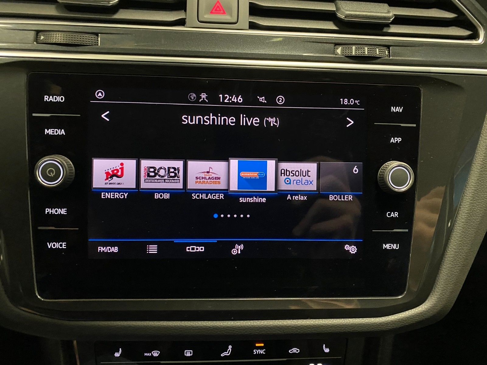 Fahrzeugabbildung Volkswagen Tiguan 1.5 TSI DSG+Head-up-Display+AHK schwenk.+