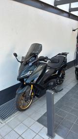 Yamaha TMAX 560 Tech MAX | EZ 2025 | SC-Project  - Yamaha Motorräder in Freiburg