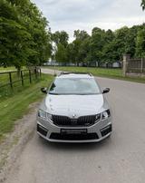 Skoda Octavia Combi RS - Skoda Octavia Gebrauchtwagen in Stuttgart