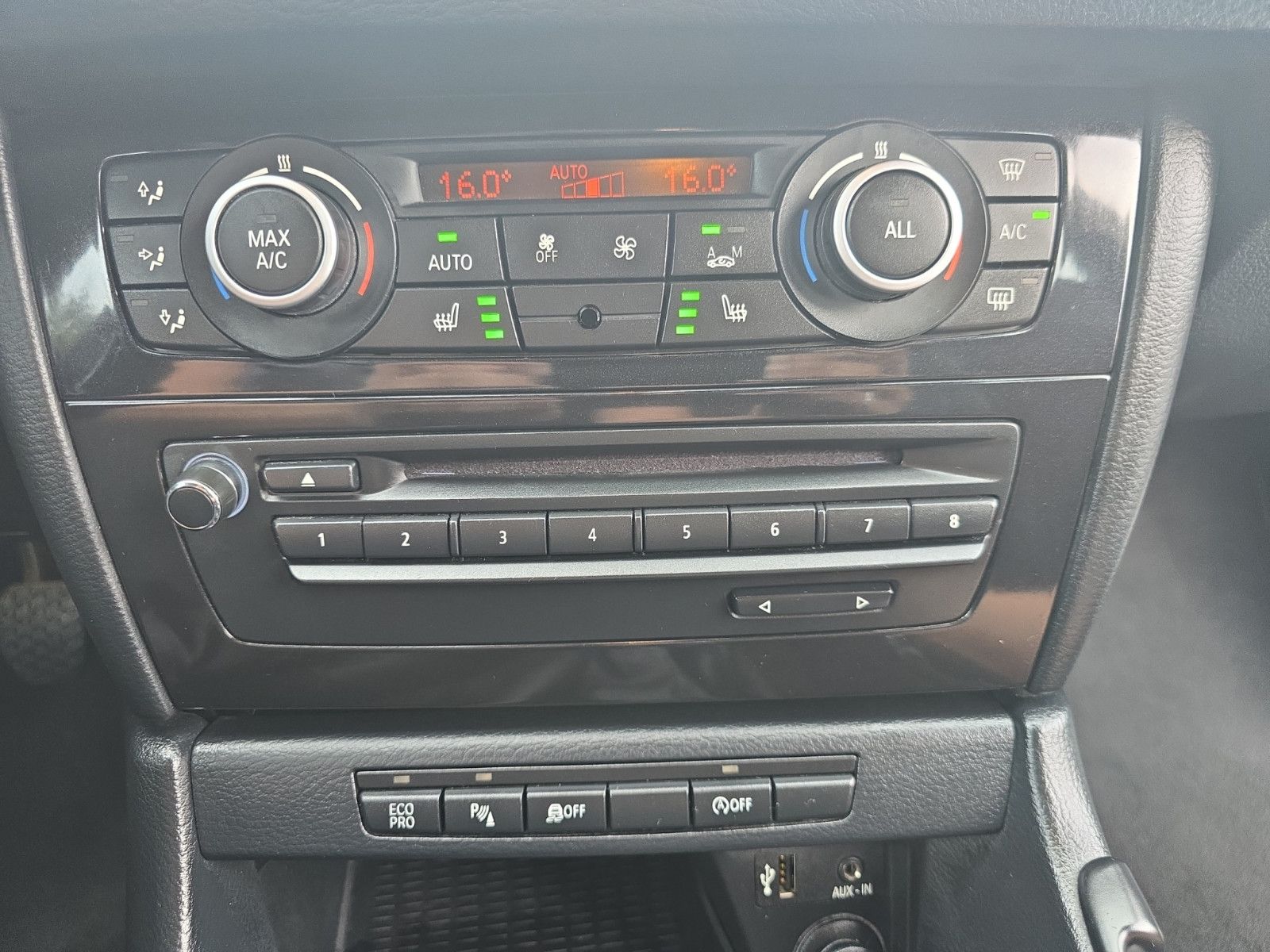 Fahrzeugabbildung BMW Baureihe X1 sDrive 18d,LEDER, PDC,SHZ,NAVi