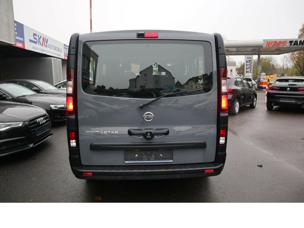 Nissan NV300