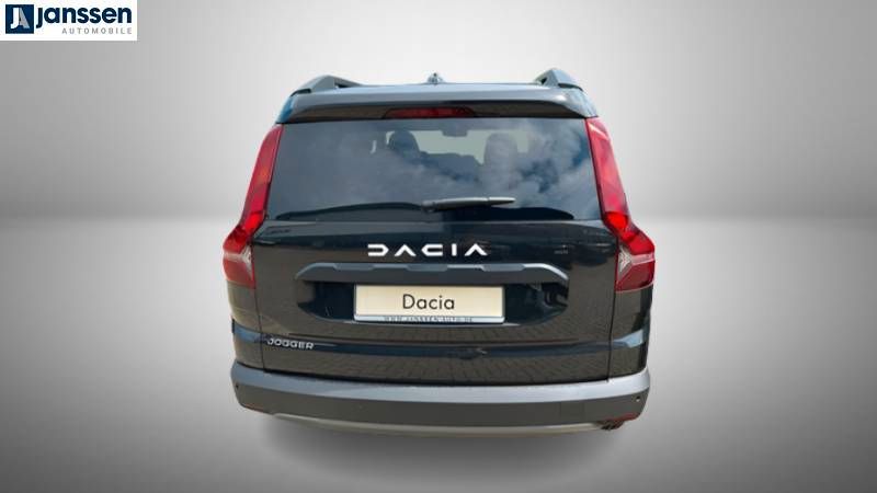Fahrzeugabbildung Dacia Jogger Expression TCe 110 7-Sitzer