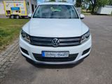 Volkswagen Tiguan 1.4 TSI DSG BMT Trend & Fun - VW Tiguan Gebrauchtwagen in Stuttgart