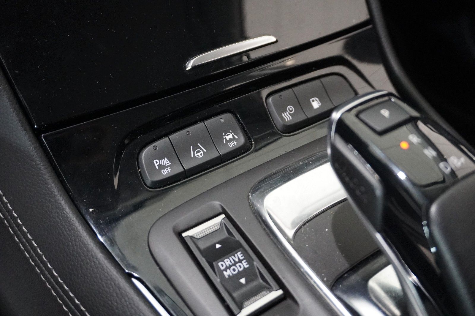 Fahrzeugabbildung Opel Grandland (X) ULTIMATE 4HYBRID NAVI/LED/SPORT/SH