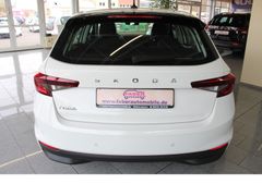 Fahrzeugabbildung Skoda Fabia 1.0 Ambition LED,Einparkhilfe,Top-Zustand