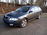 Skoda Octavia Combi 1.8 TSI Laurin & Klement Lauri... - Skoda Octavia: Laurin Klement