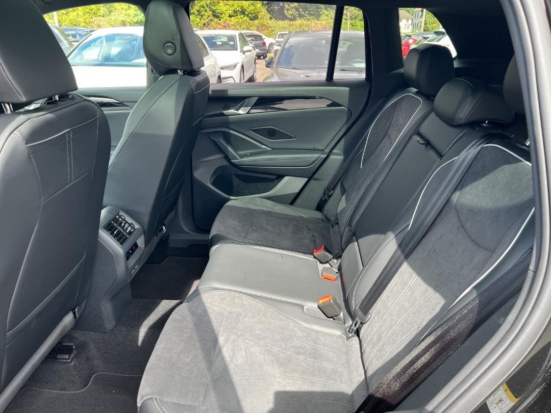 Fahrzeugabbildung Volkswagen Tiguan Elegance Elegance,AHK,Design,,Dark,,20,Pa