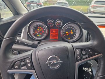 Bild 18 Opel Astra J Lim. 5-trg. Exklusiv