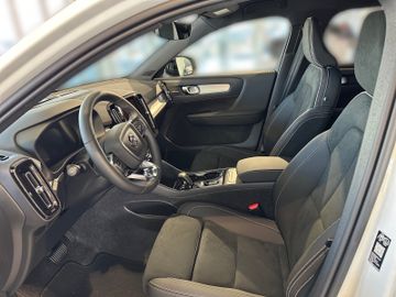 Volvo XC40 Plus Black Edition 2WD*360°*Licht-P*