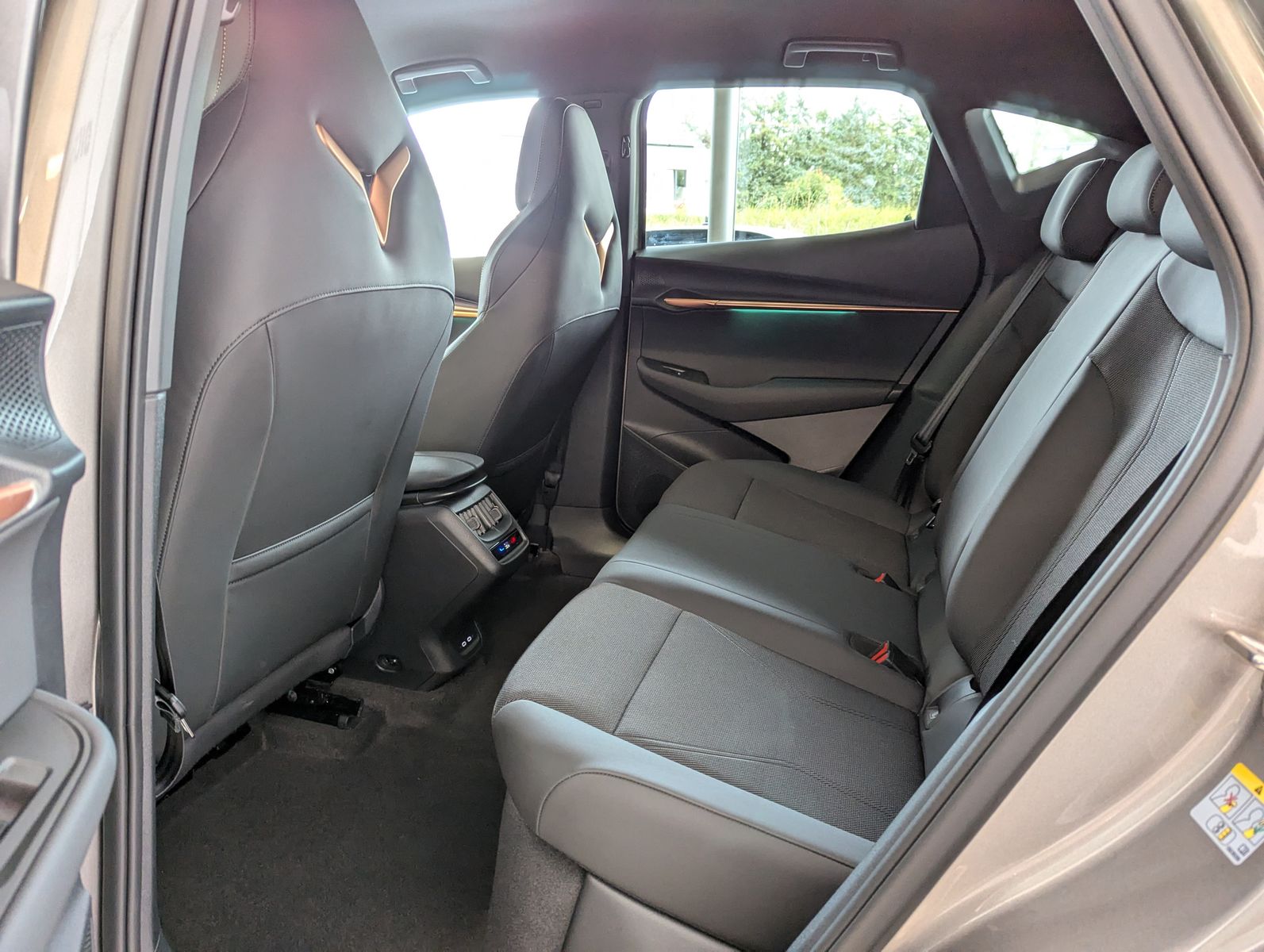 CUPRA Tavascan 210 kW Endura Drive-Pack 82kwh Navi-15" - Image 13