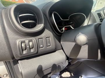 Renault Trafic - 12
