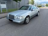 Mercedes-Benz Mercedes CE220 / MOPF 2 - Mercedes-Benz CE 220: Sportwagen