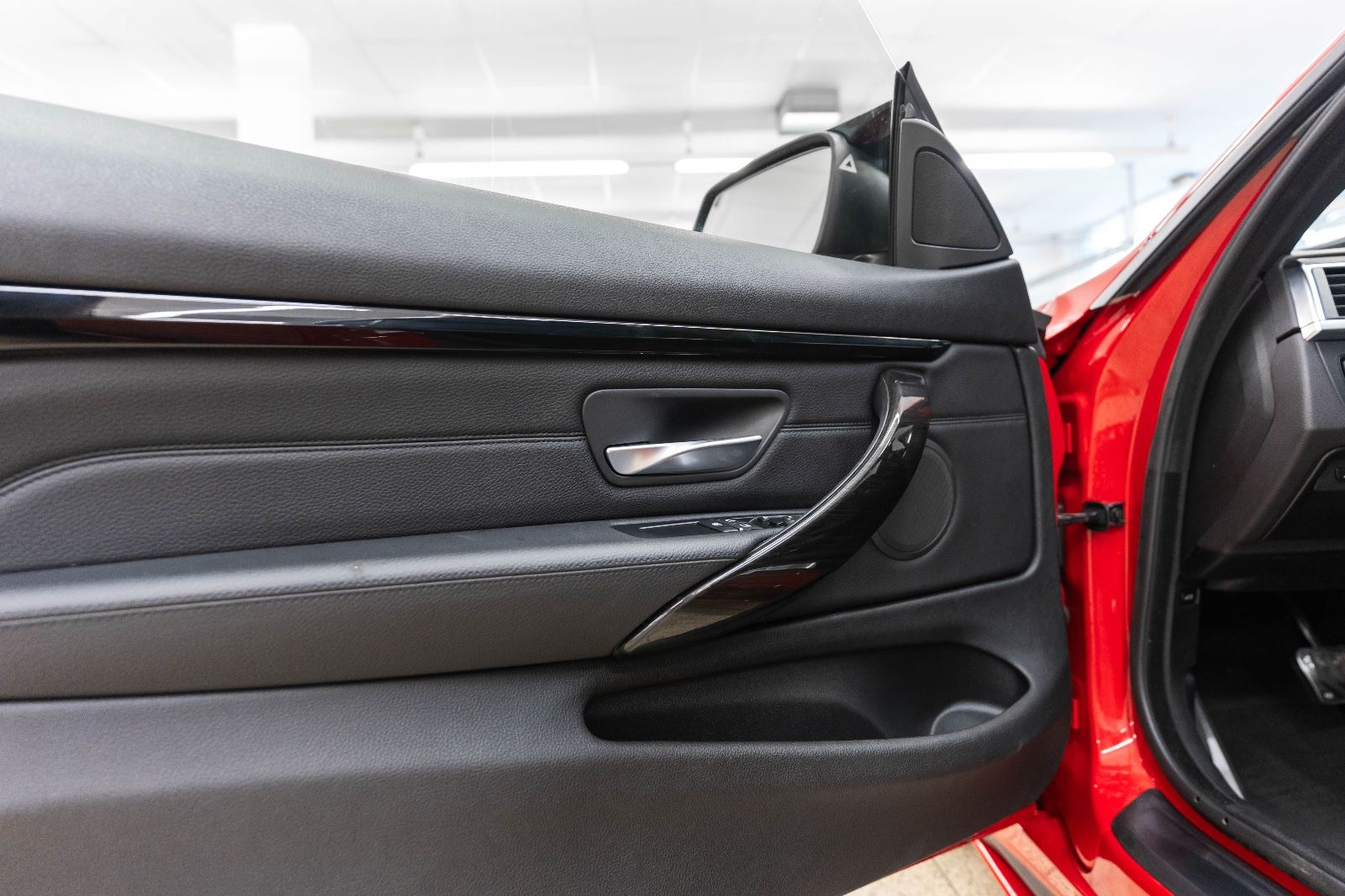 Fahrzeugabbildung BMW 430i Coupé M-Paket  LED NAV PDC KAM HIFI