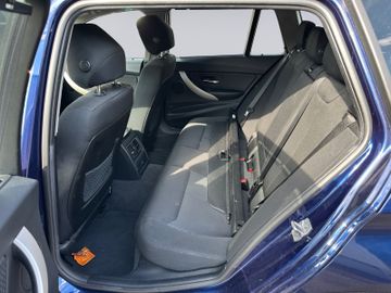 BMW 320 - 11