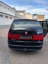 Volkswagen Sharan 1.9TDI 96kW Comfortline Family Comfor... - Volkswagen Sharan Family